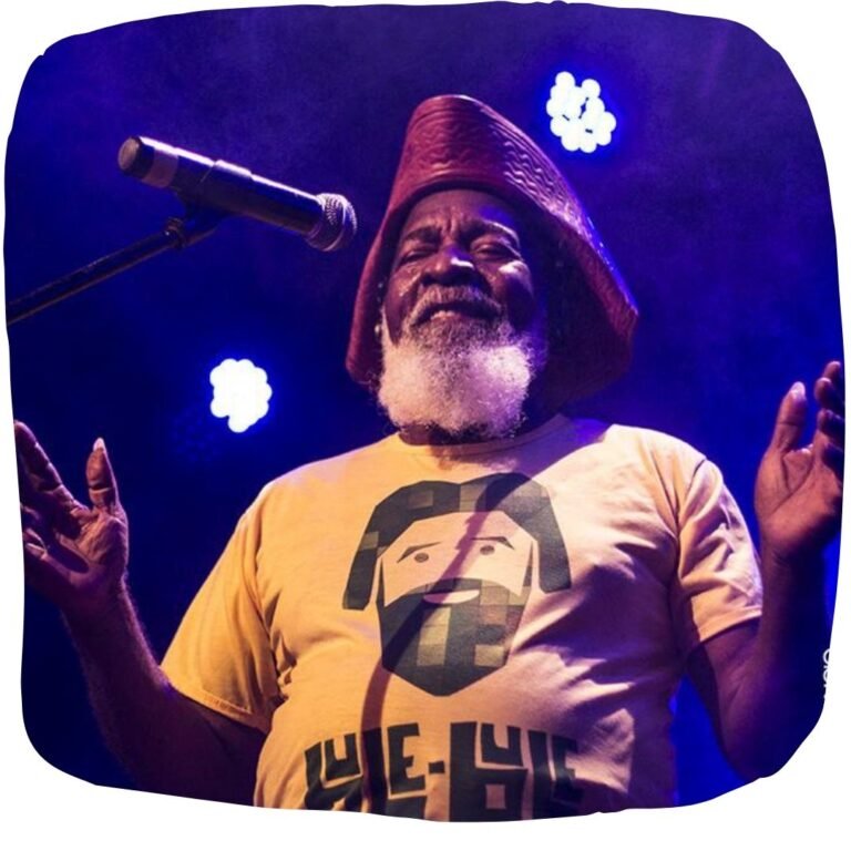 Aula espetáculo com o Mestre Bule Bule (BA) 